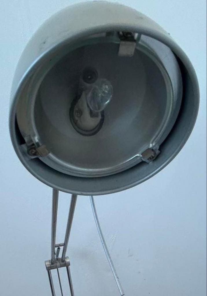 Ikea MCM "Antifoni" Chromen Bureaulamp, Huis en Inrichting, Lampen | Vloerlampen, Zo goed als nieuw, Minder dan 100 cm, Metaal
