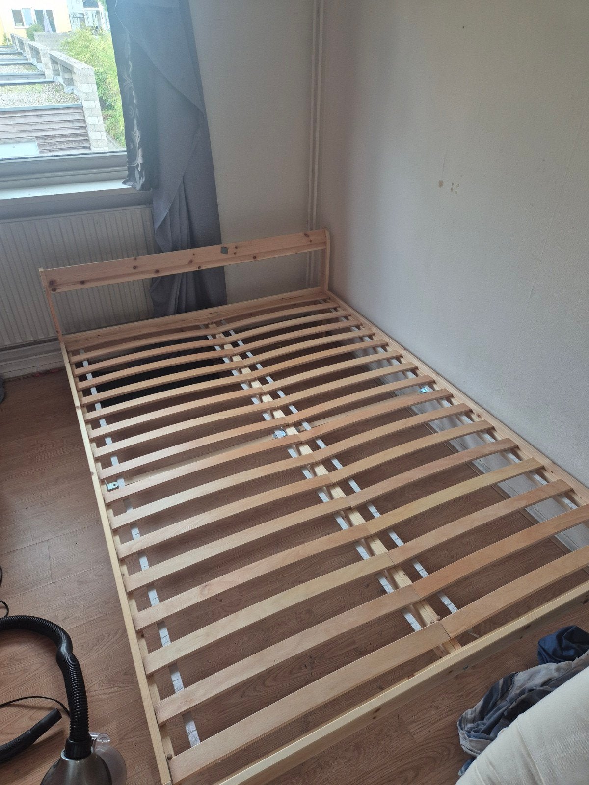 Houten bedframe met lattenbodem - 140x200 cm, Gebruikt, Overige kleuren, Tweepersoons, 200 cm