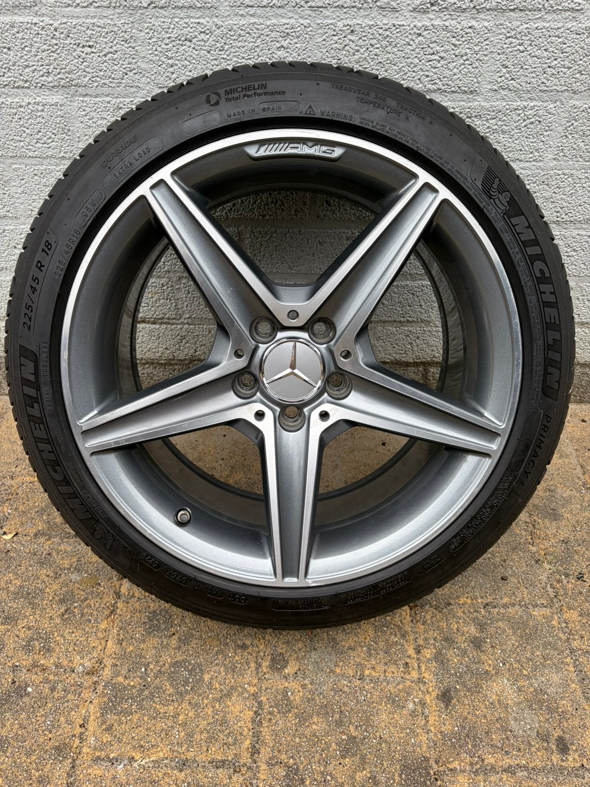 AMG Reserve velg C- Klasse W205 ( 1 losse velg ), Ophalen, 18 inch, Gebruikt, Banden en Velgen