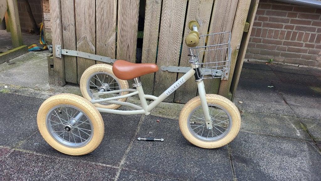 Veloretti loopfiets/ driewieler/trike met mandje (12 inch), Ophalen, Zijwieltjes, Gebruikt, Veloretti