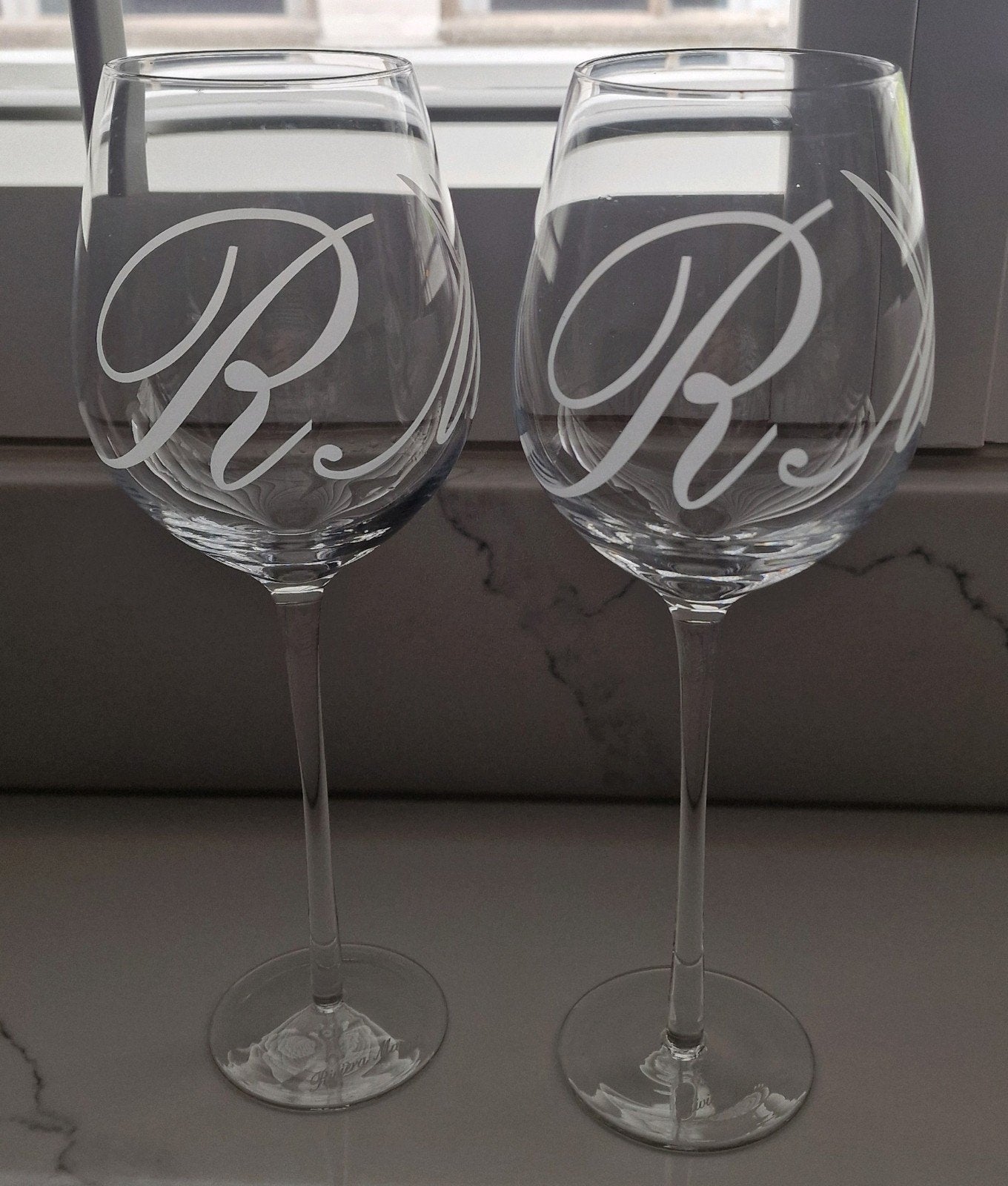 Riviera Maison wijnglazen met letters RM, Ophalen of Verzenden, Zo goed als nieuw, Glas, Klassiek