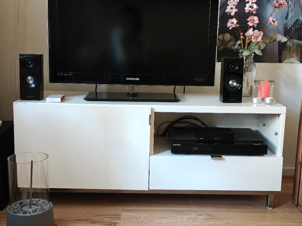 TV meubel Besta, Ophalen, Kunststof, Gebruikt, 150 tot 200 cm