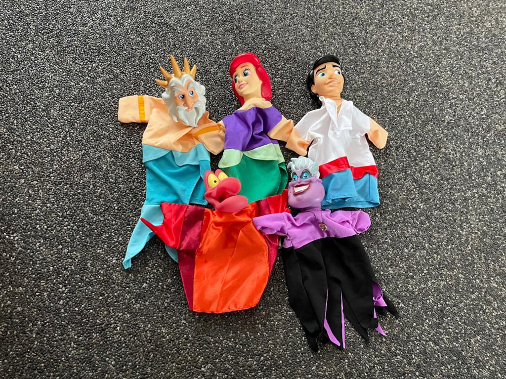 5 Disney handpoppen van de Kleine zeemeermin Ariel Eric, Ophalen of Verzenden, Pocahontas of Kl. Zeemeermin, Gebruikt, Knuffel