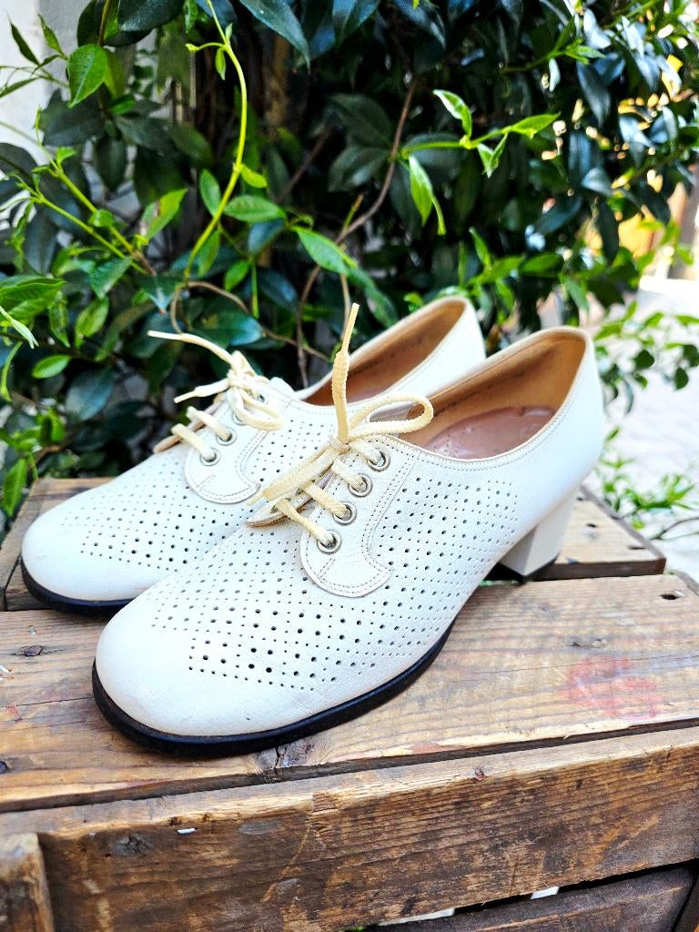 YV7767:Vintage 70s Salamander Brogue Oxfords Heel Shoes, Schoenen met lage hakken, Wit, Ophalen of Verzenden, Salamander Fussarzt