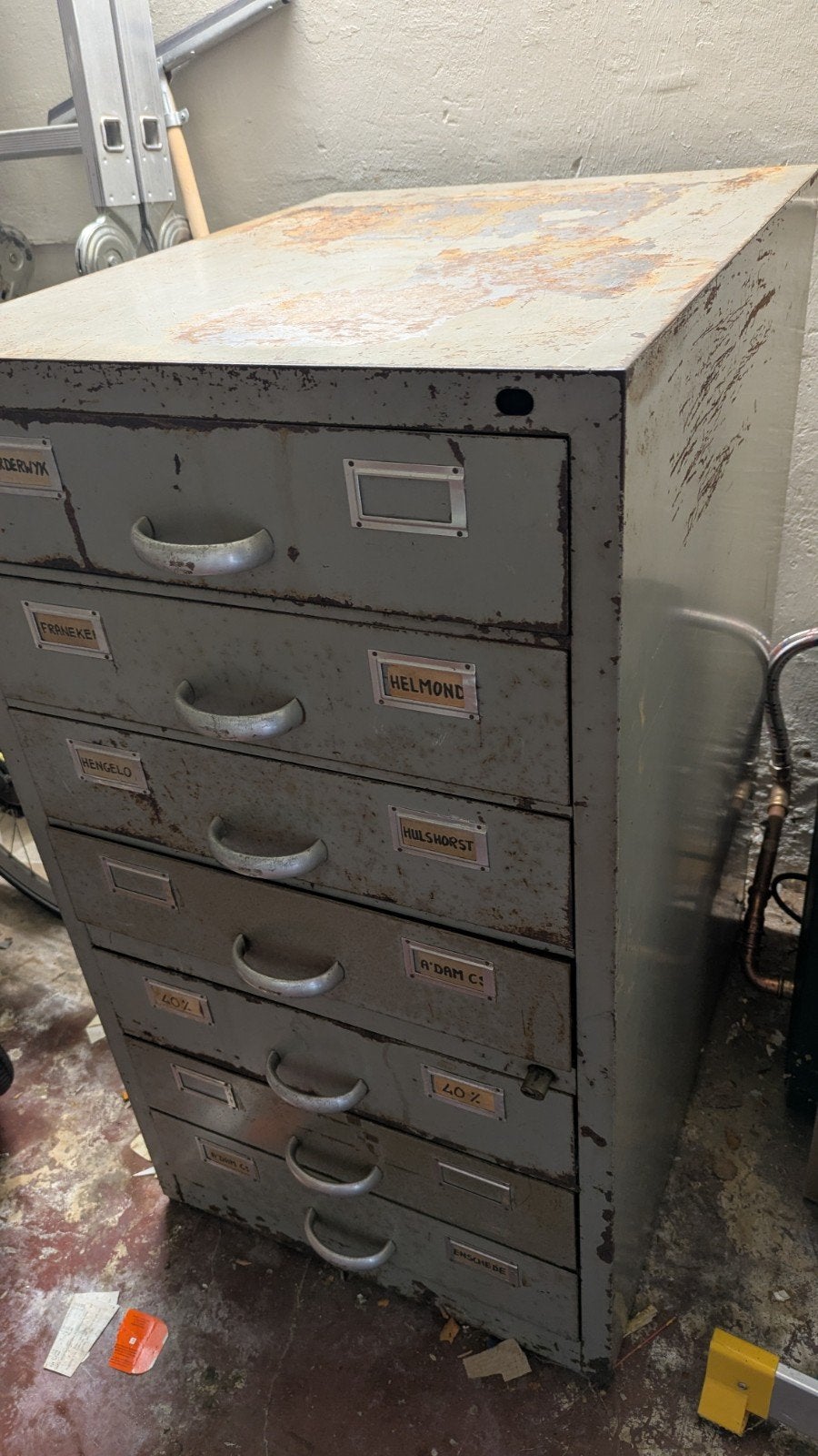 Metalen Gispen vintage ladenkast groot, Antiek en Kunst, Ophalen
