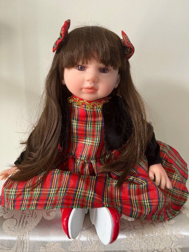 Reborn Doll- met mooie lange haar, Verzamelen, Poppen, Ophalen of Verzenden, Nieuw, Pop