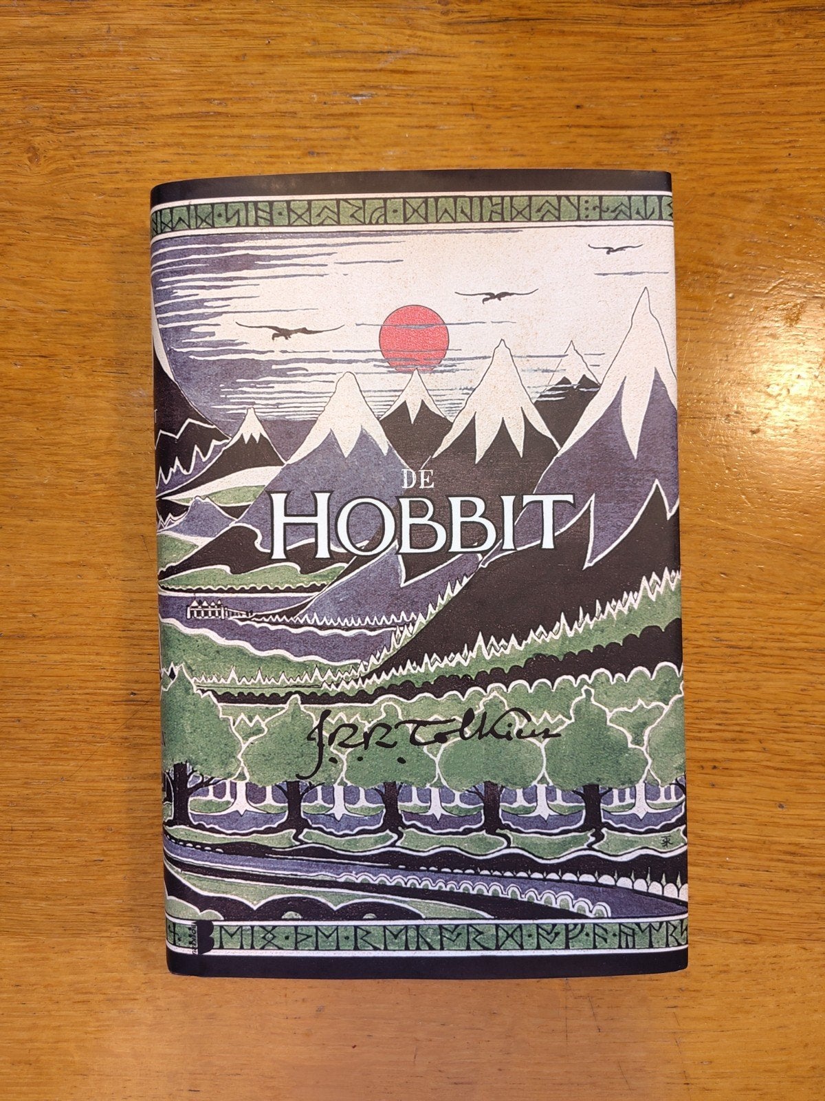 De Hobbit - J.R.R. Tolkien (Hardcover), Ophalen of Verzenden, Zo goed als nieuw