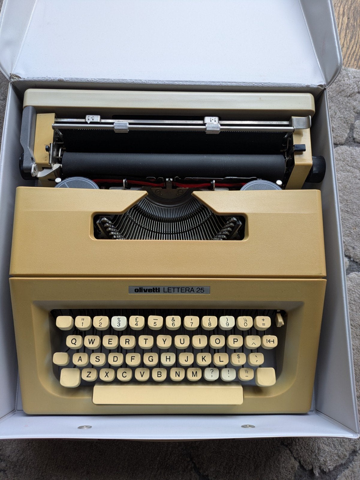 Olivetti Lettera 25 vintage typemachine, Diversen, Ophalen of Verzenden, Gebruikt
