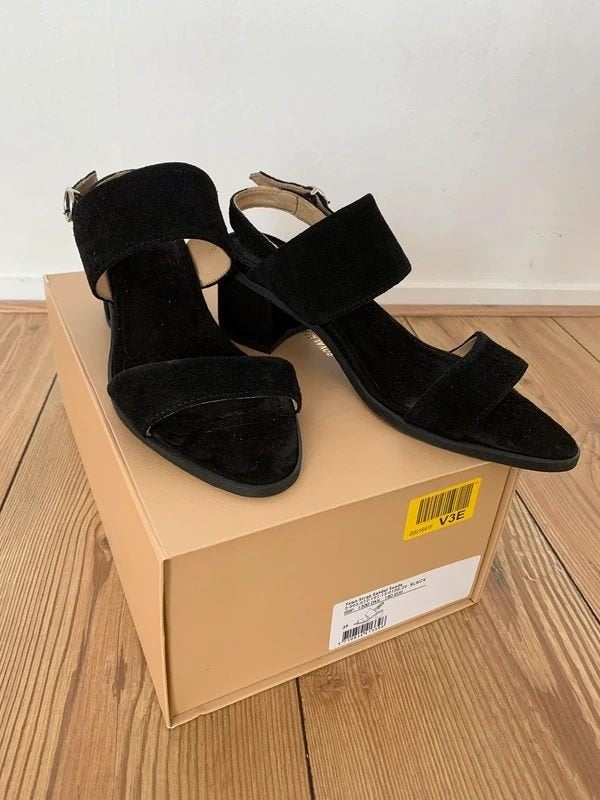 Suède velours leren Town Strap sandalen Royal RepubliQ mt 39, Kleding | Dames, Schoenen, Zwart, Royal RepubliQ, Zo goed als nieuw