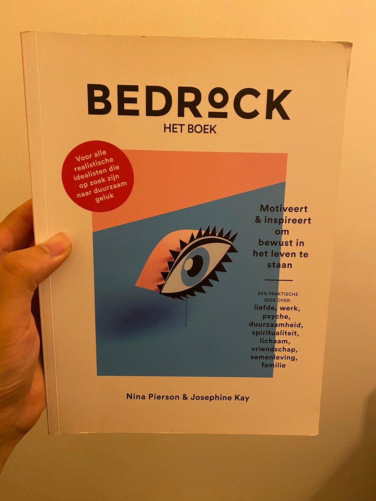 Bedrock Het Boek - Nina Pierson & Josephine Kay, Ophalen of Verzenden, Zo goed als nieuw, Prisma of Spectrum, Nederlands