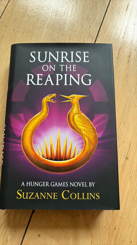 Engels boek sunrise on the reaping suzanne collins, Ophalen, Zo goed als nieuw