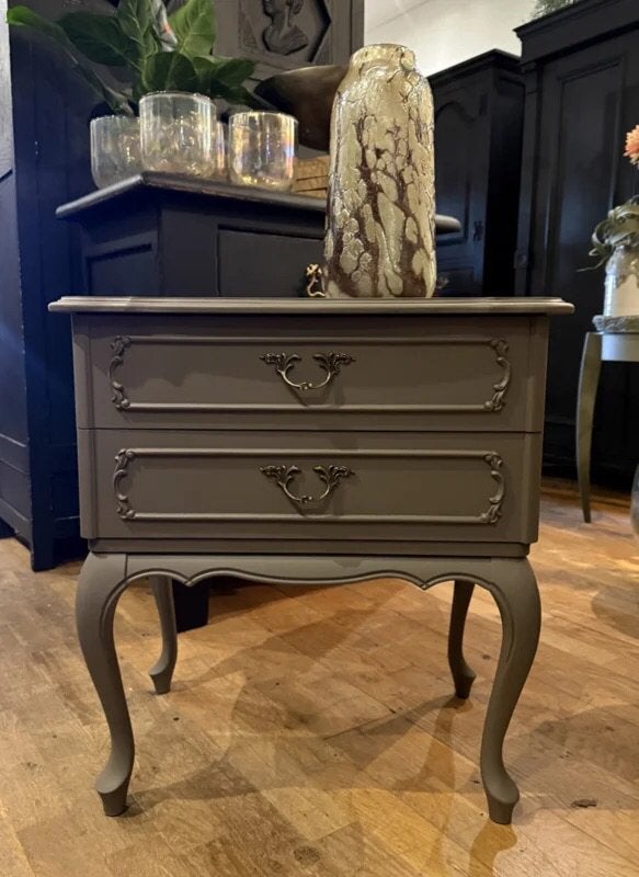 Vintage kastje, Queen Ann ladekastje hal ladekast taupe VdlM, Huis en Inrichting, Kasten | Ladekasten, Ophalen, 1 of 2 laden, Brocante kast nachtkastje oud barok ladetafeltje wandtafel