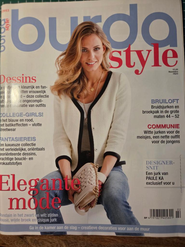 Burda Style 2/2013 - Compleet en Ongebruikt, Hobby en Vrije tijd, Kledingpatronen, Overige typen, Vrouw, Nieuw, Burda