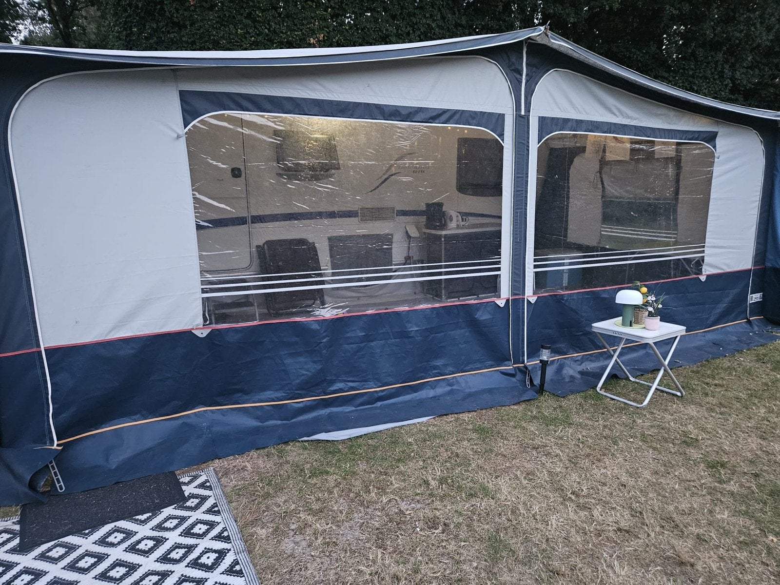 Hypercamp voortent omloopmaat 14 - Zo goed als nieuw, Ophalen, Zo goed als nieuw
