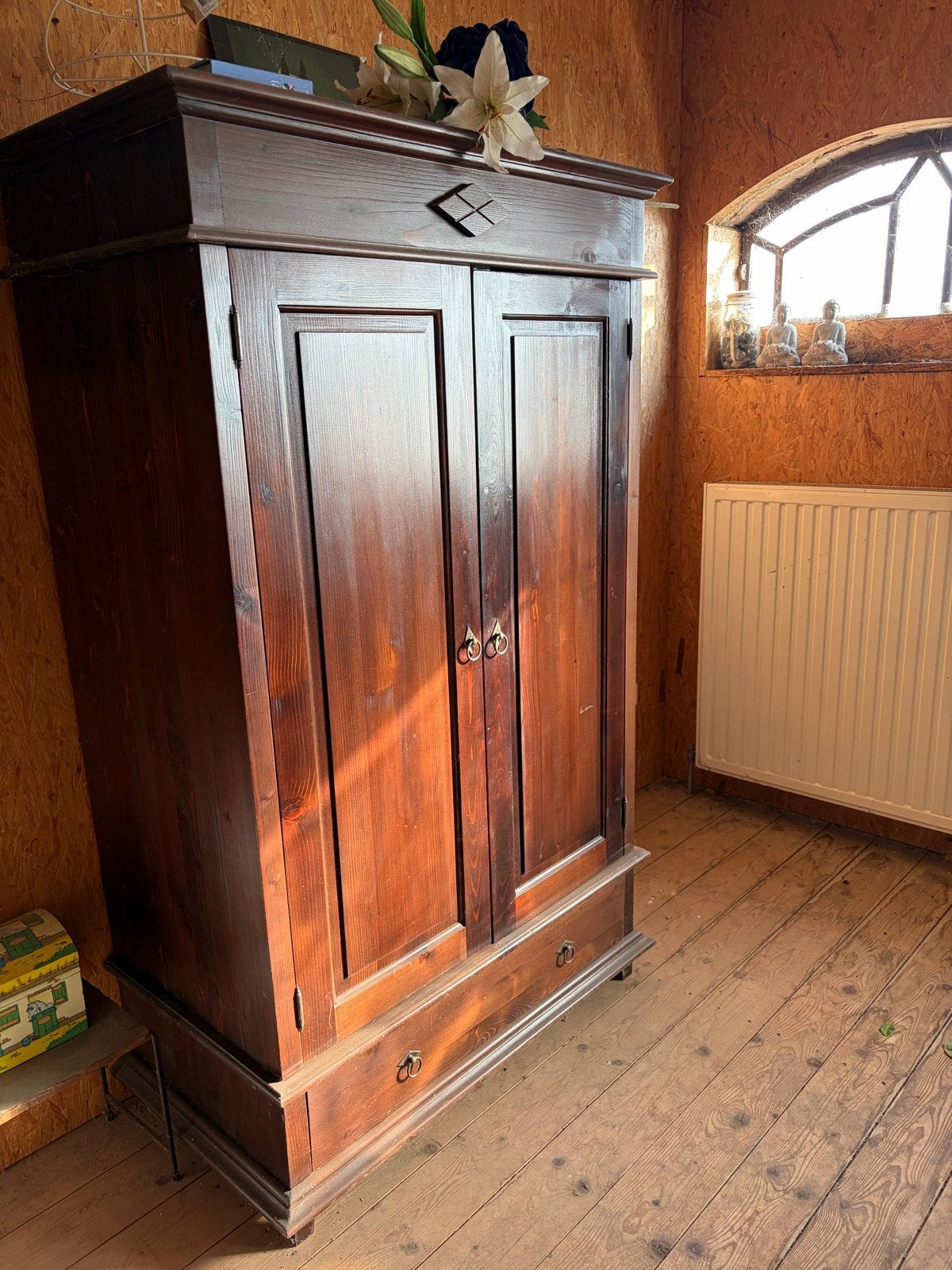 Antieke houten kledingkast met lades, Ophalen of Verzenden