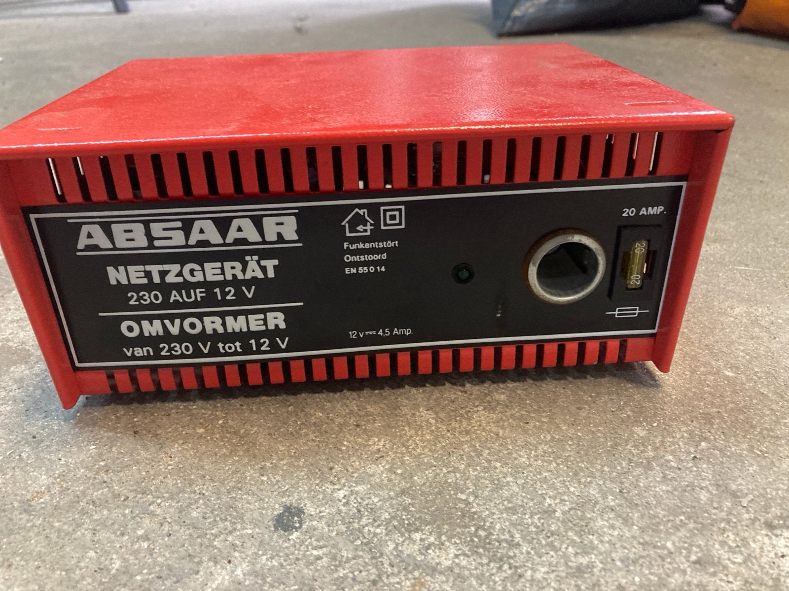 ABSAAR NETZGERÄT OMvormer 230V naar 12V - 20 AMP, Ophalen, Gebruikt