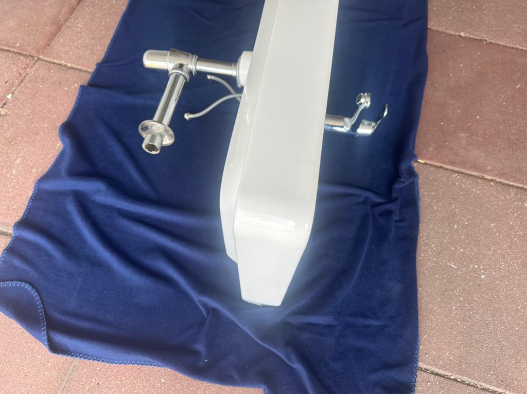 Nieuwe wastafel geberit met grohe kraan, Kleding | Heren, Broeken en Pantalons, Ophalen, Zo goed als nieuw