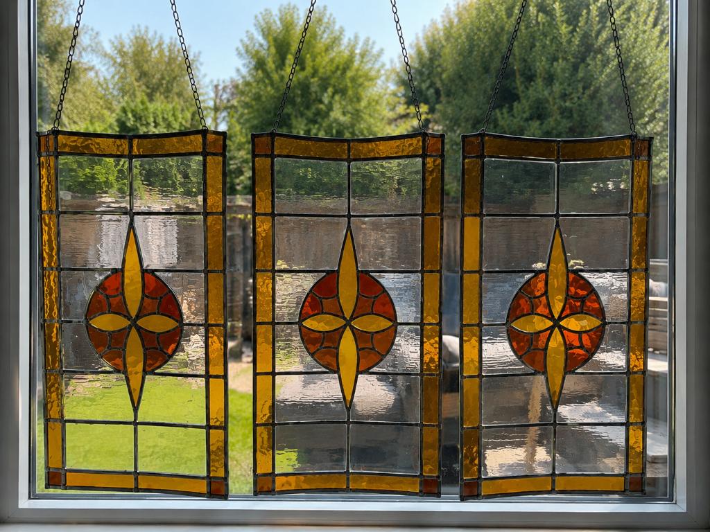 Glas-in-lood ramen / kerkramen set van 3 hangpanelen vintage, Antiek en Kunst, Ophalen of Verzenden