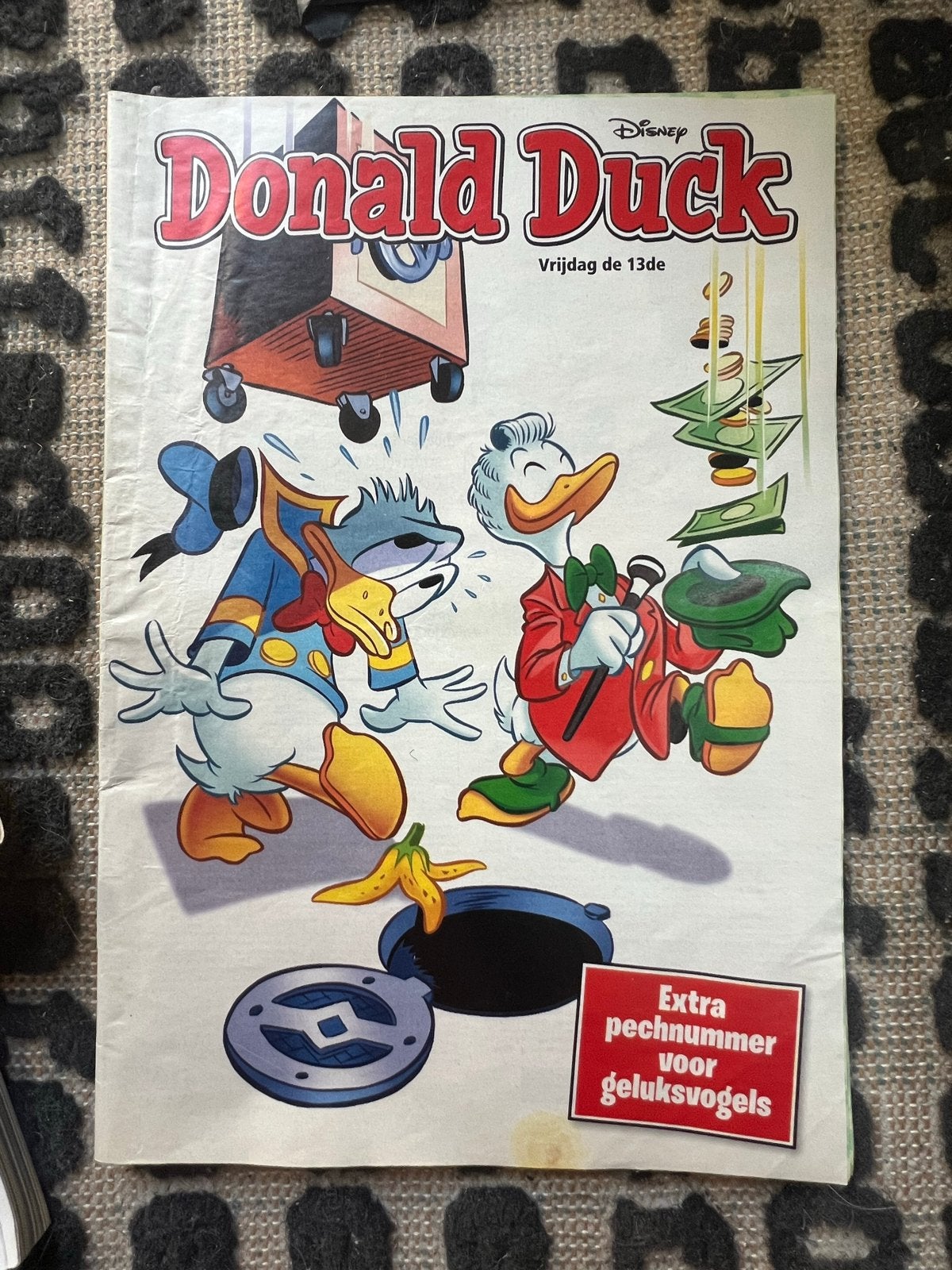 Donald Duck Vrijdag de 13de - Extra pechnummer, Ophalen of Verzenden, Gelezen, Overige typen