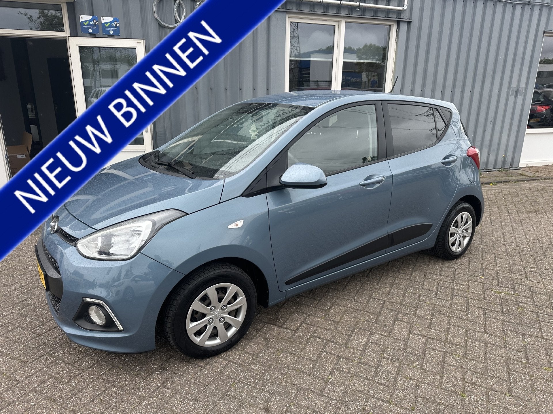 Hyundai i10 1.0i i-Motion Go! 2016 (bj 2017), Voorwielaandrijving, Stof, Gebruikt, Blauw