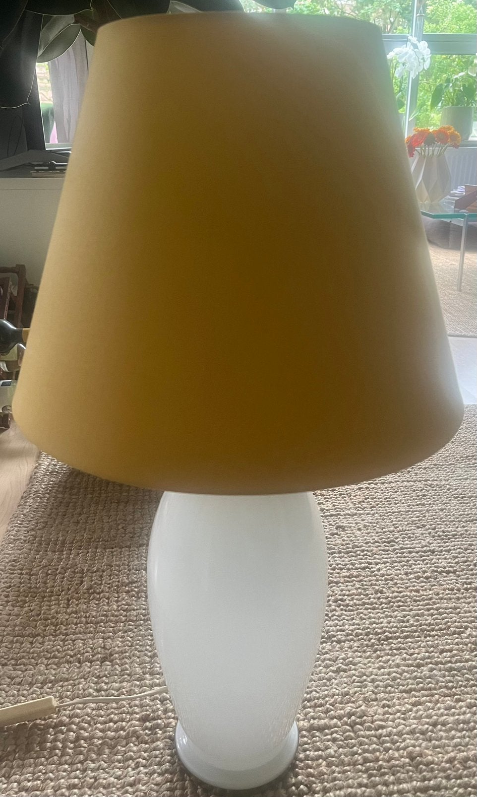IKEA vintage schemerlamp gele kap 68 hoog 38 breedte kap, Huis en Inrichting, Lampen | Lampenkappen, Ophalen, Tafellamp, 29 cm