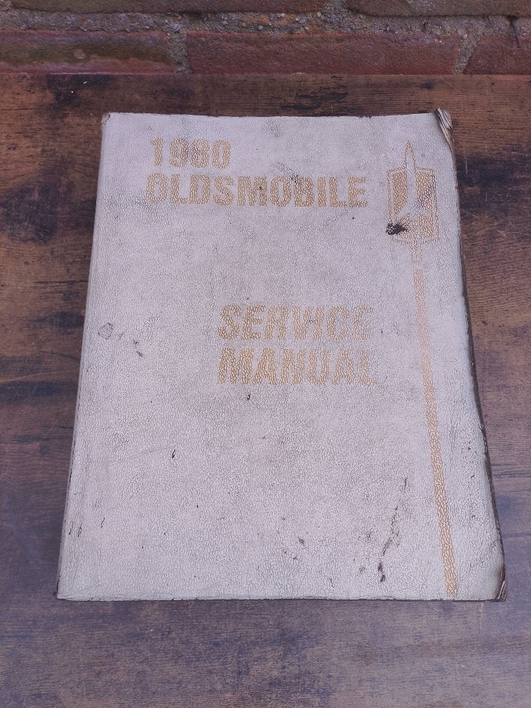 Zeer dik Dealer Werkplaatsboek Oldsmobile 1980 alle modellen, Verzenden, Gelezen, Overige merken