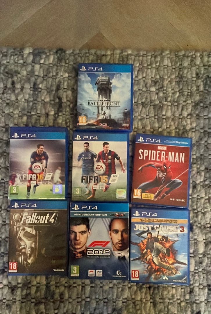 Ps 4 Games + gta v, Ophalen, Zo goed als nieuw, Met 1 controller, Original