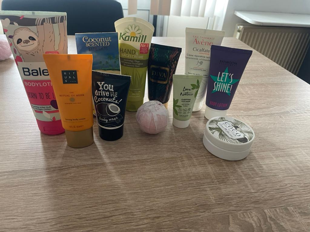 Bodylotion body wash bruisbal, Ophalen of Verzenden, Zo goed als nieuw, Blauw, Gehele gezicht