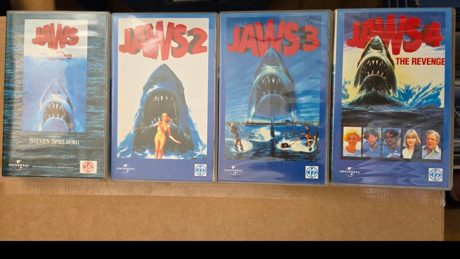 Jaws 1-4 VHS Collectie - Steven Spielberg Klassiekers, Boxset, Ophalen of Verzenden, VHS, Gebruikt
