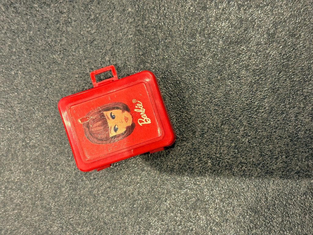 Vintage Barbie Tutti mini-koffertje / lunchbox uit 1967, Ophalen of Verzenden, Gebruikt, Accessoires