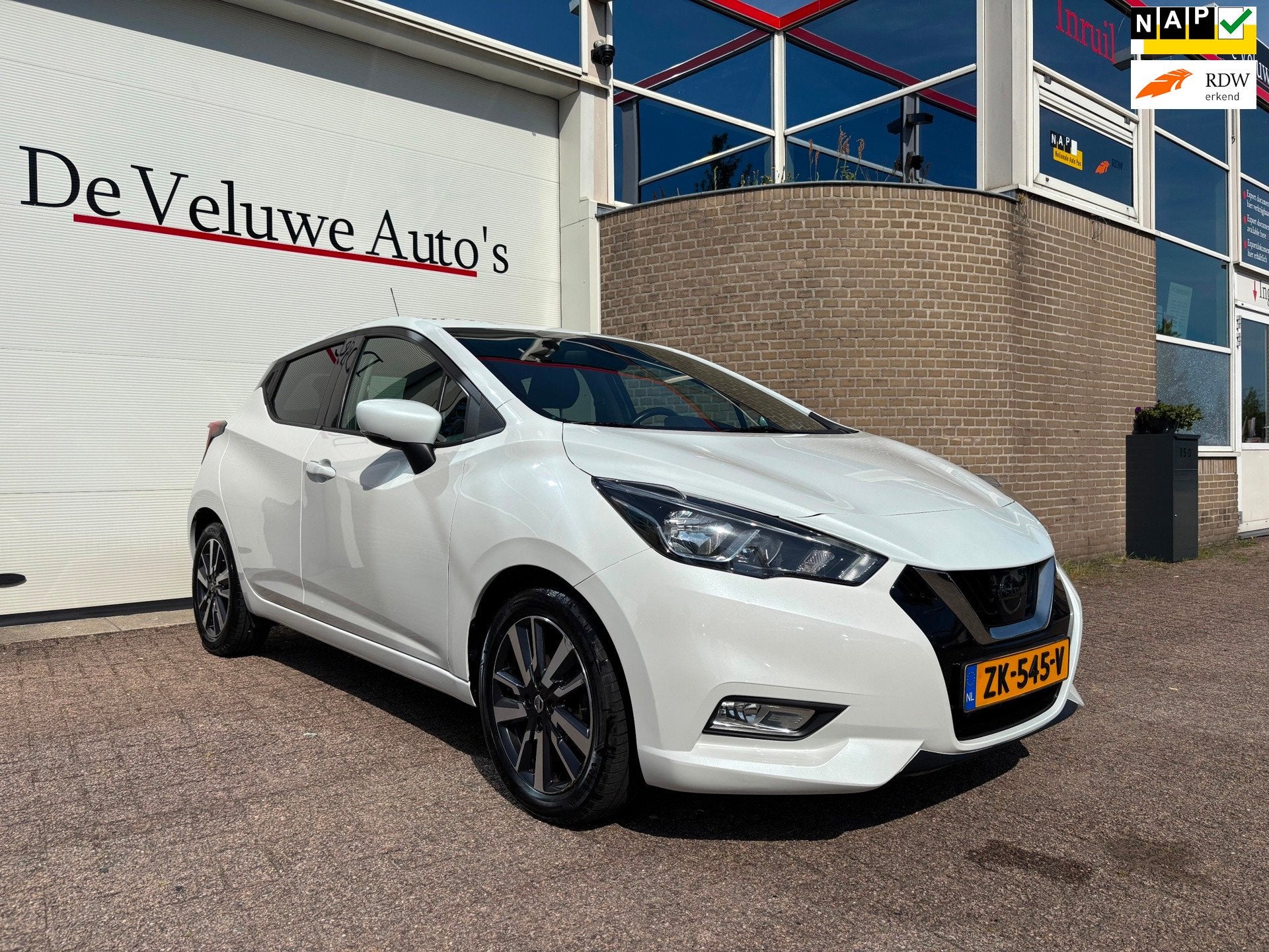 Nissan Micra 1.0 IG-T N-Connecta|Camera|PDC|Carplay|Navi, Auto's, Voorwielaandrijving, Dealer onderhouden, Wit, Origineel Nederlands