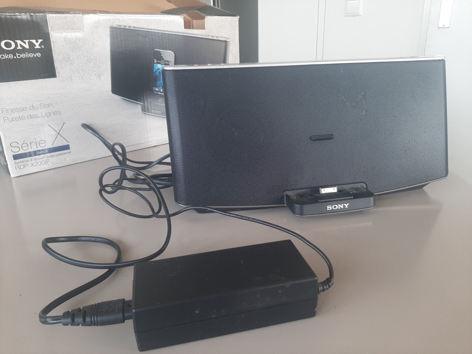 Sony RDP-X200iP iPod/iPhone Docking Station met Luidsprekers, Gebruikt, Draagbaar, Ophalen of Verzenden, Sony