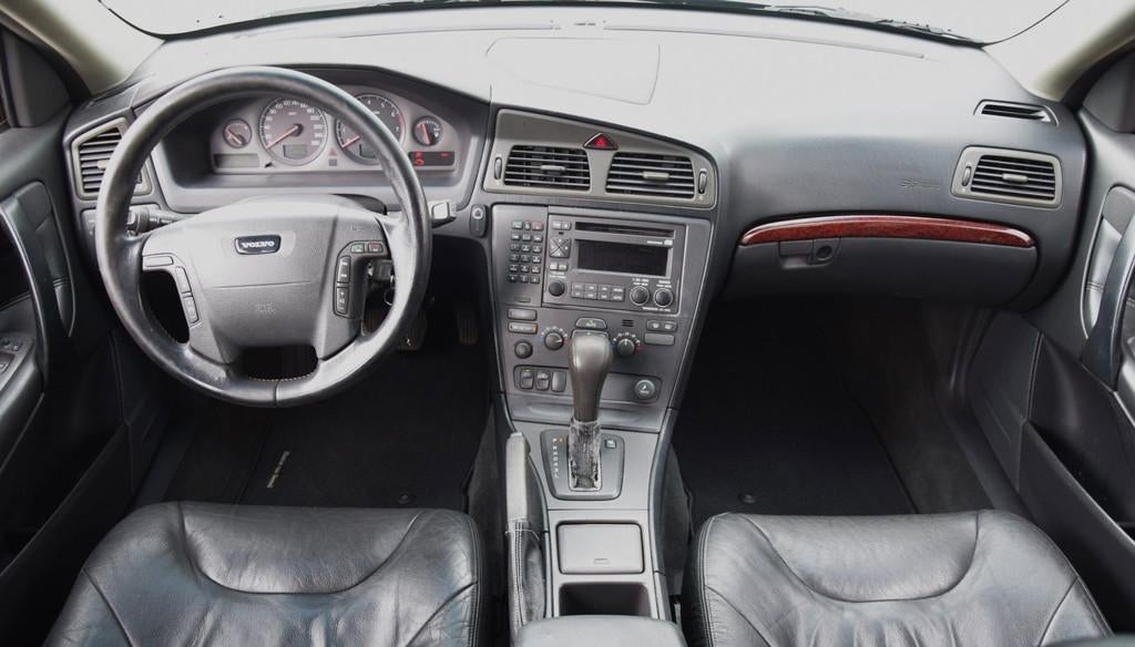 Volvo V70 2.4 Automaat & Leer Lpg G3 170 pk, Auto's, 1578 kg, 2435 cc, Grijs, 170 pk
