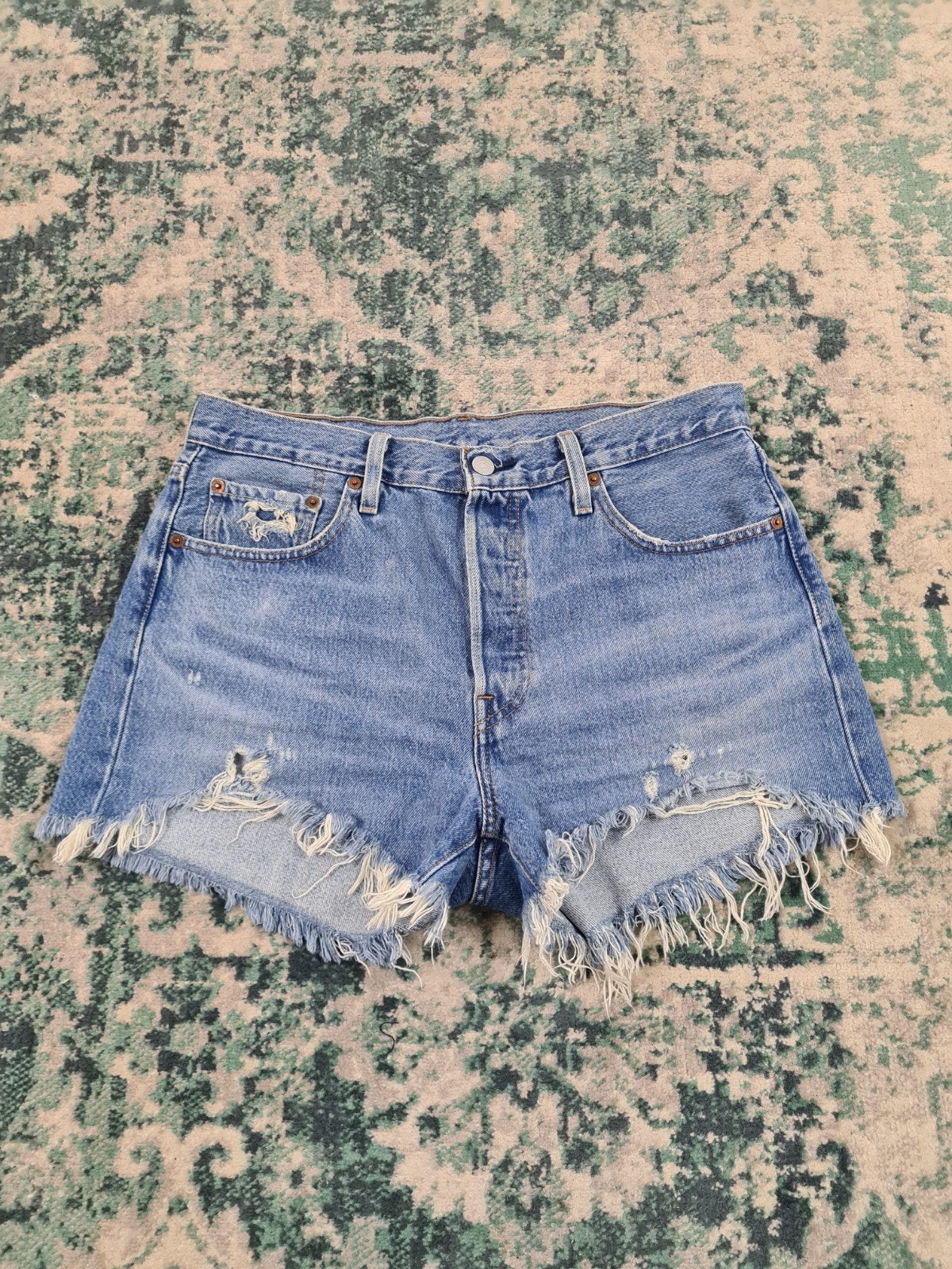 501 Levi's korte broek Dames W29 Blauw, Blauw, Ophalen of Verzenden, Zo goed als nieuw, W28 - W29 (confectie 36)