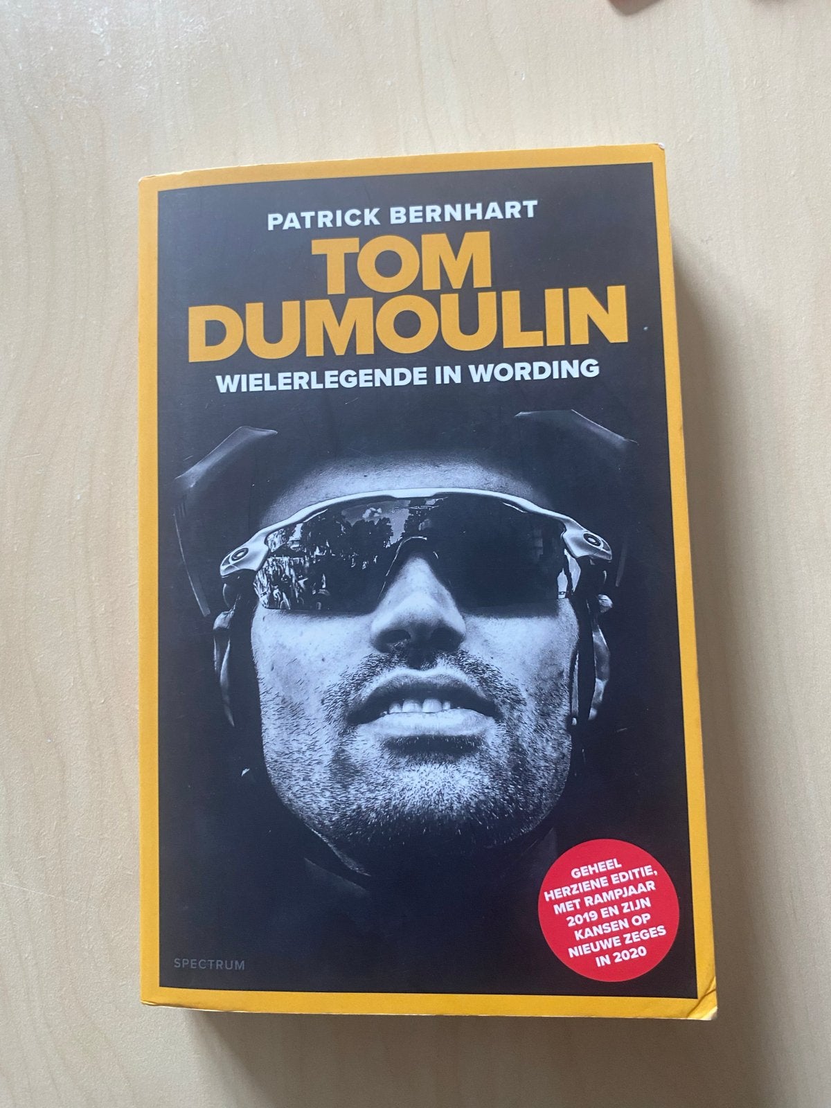 Boek: Tom Dumoulin - Wielerlegende in wording, Ophalen, Zo goed als nieuw, Lopen en Fietsen