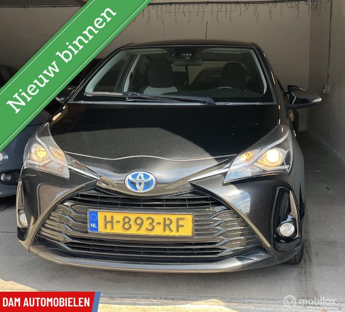 Toyota Yaris 1.5 Hybrid Design Sport Camera, Xenon, Stoelver, Gebruikt, Euro 6, 4 cilinders, Bedrijf