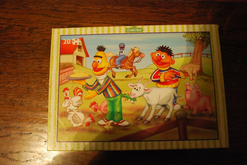 Ernie en Bert Puzzel, Ophalen of Verzenden, 10 tot 50 stukjes, Zo goed als nieuw