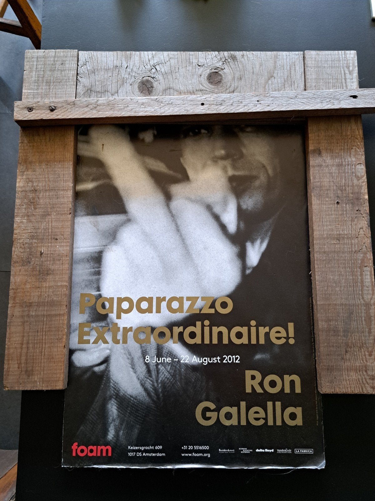 Paparazzo Extraordinaire! Ron Galella FOAM Poster, Ophalen, Poster, Fotografie, Ingelijst