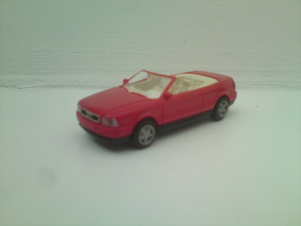 Rietze Audi A4 cabrio rood. geen spiegels. 1/87 schaalmodel, Ophalen of Verzenden, Zo goed als nieuw, Auto, Rietze