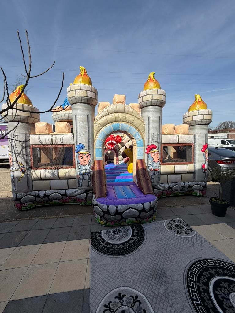 Springkussen “Drakenkasteel” te huur, Ophalen of Verzenden, Nieuw, Minder dan 5 meter
