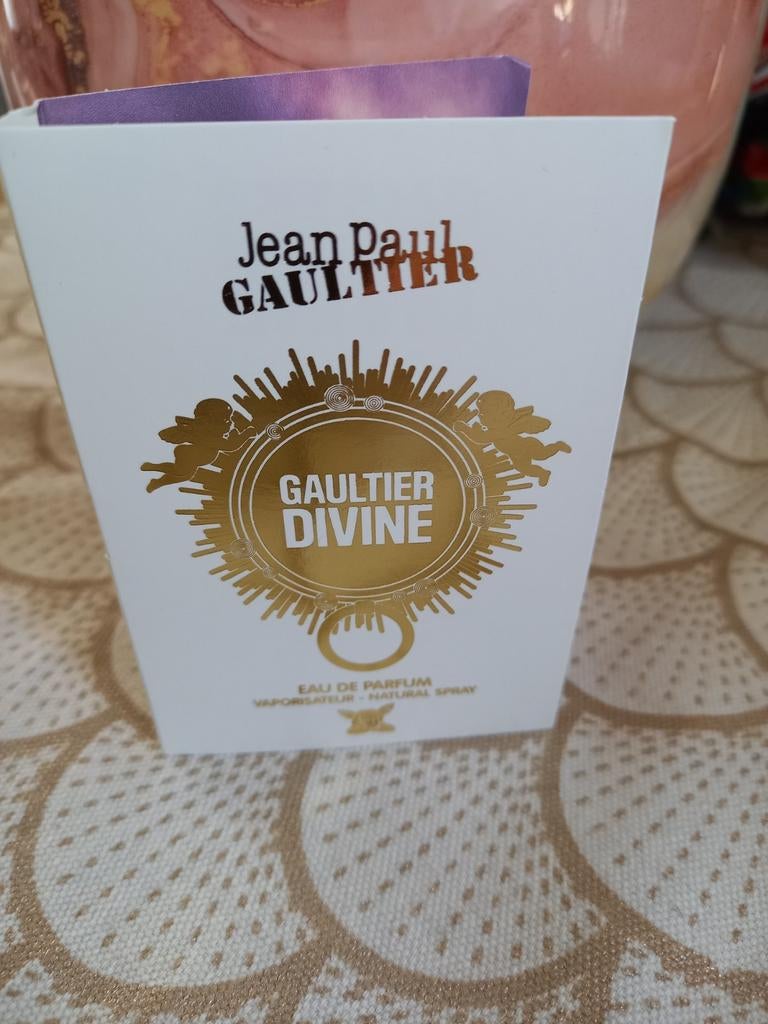 Proefje  Gaultier Divine van Jean Paul Gaultier, Sieraden, Tassen en Uiterlijk, Uiterlijk | Parfum, Ophalen of Verzenden, Nieuw