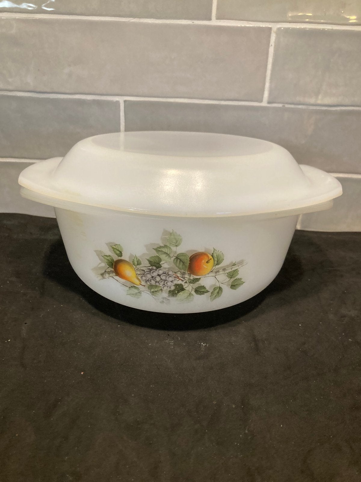 Vintage dekschaal Arcopal fruit (040326), Gebruikt, Ophalen of Verzenden, Overige stijlen, Glas