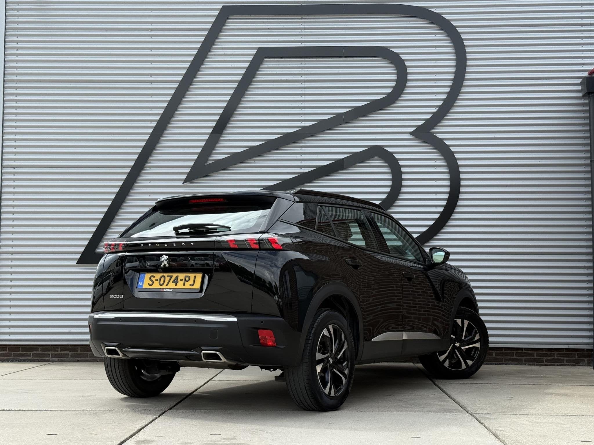 Peugeot 2008 1.2 PureTech Allure 1e Eigenaar|Navi|Camera|i-C, Auto's, Voorwielaandrijving, Stof, Gebruikt, Euro 6