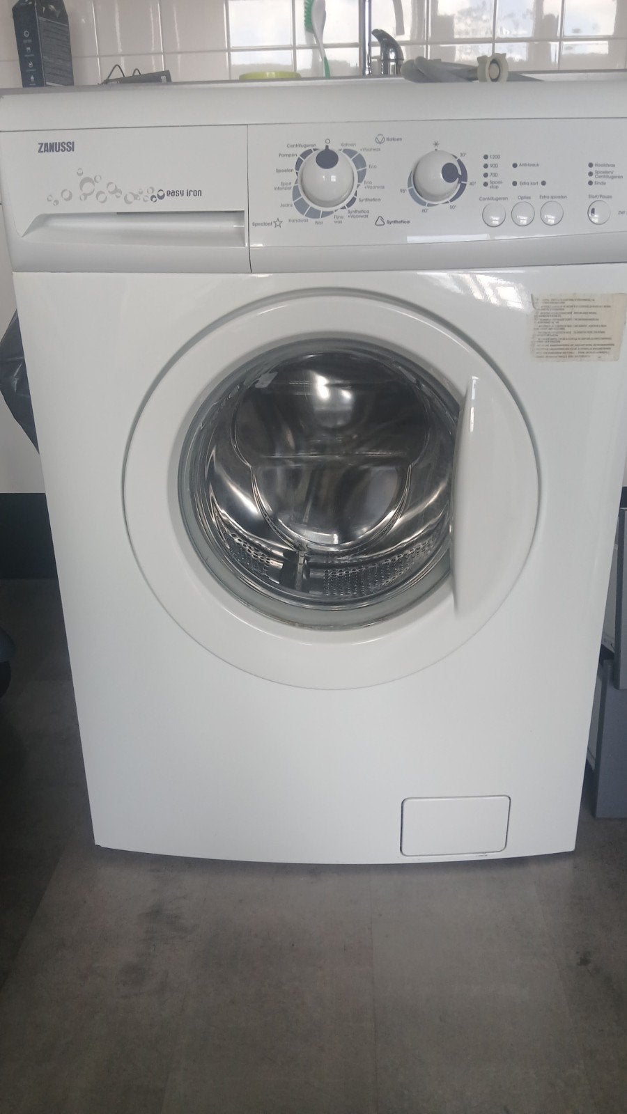 Zanussi easy iron, Ophalen of Verzenden, 1200 tot 1600 toeren, 85 tot 90 cm