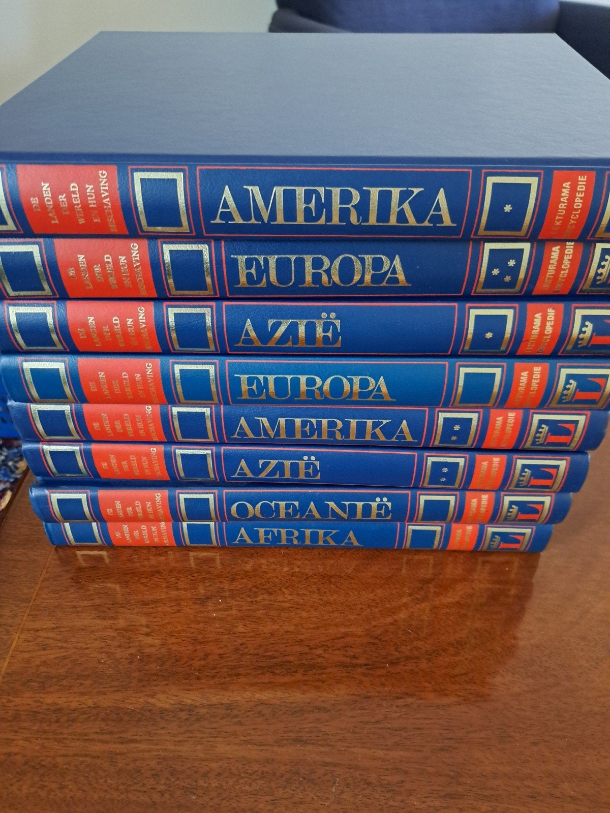 De Landen der Wereld en hun Beschaving encyclopedie, Ophalen, Zo goed als nieuw, Algemeen, Complete serie