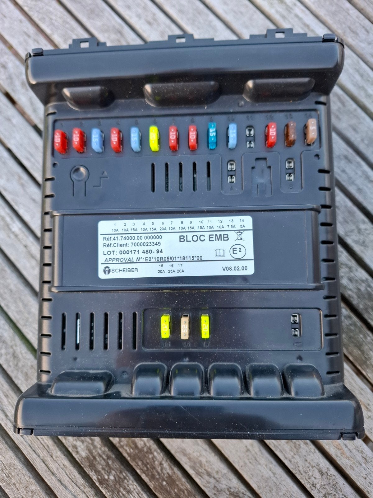 EMB BLOCK, Ophalen of Verzenden, Zo goed als nieuw