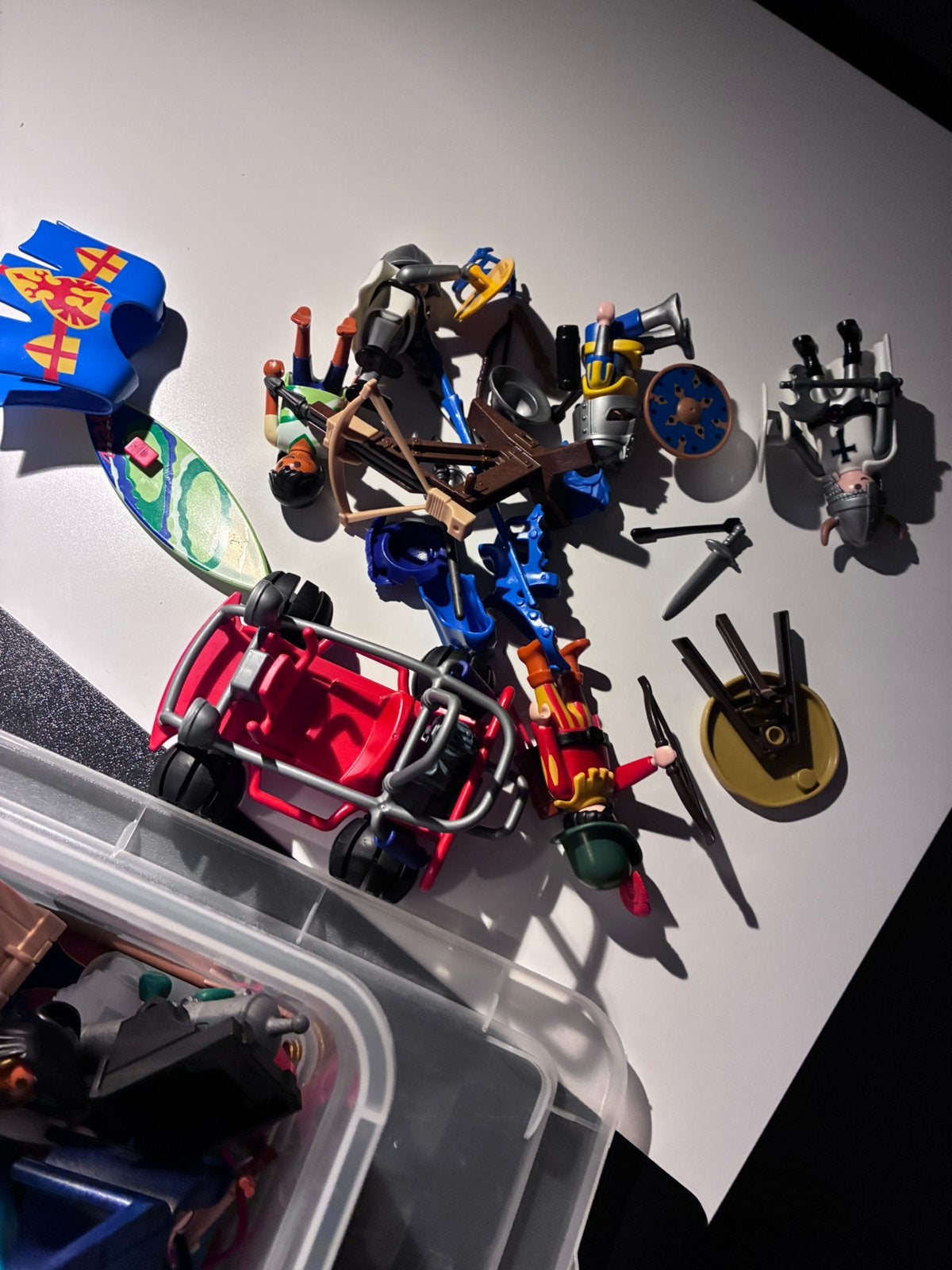 Bak vol met Playmobiel poppetejs en accessoires, Ophalen of Verzenden, Zo goed als nieuw