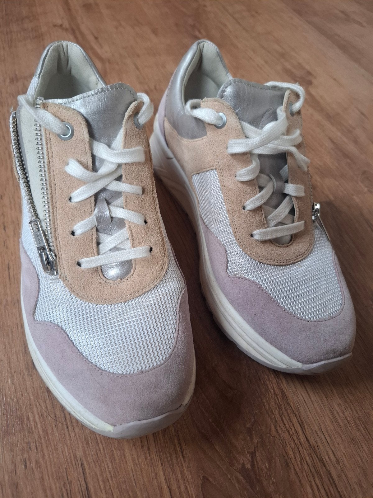 Solidus sneakers - goede staat, Overige kleuren, Solidus, Ophalen of Verzenden, Sneakers of Gympen