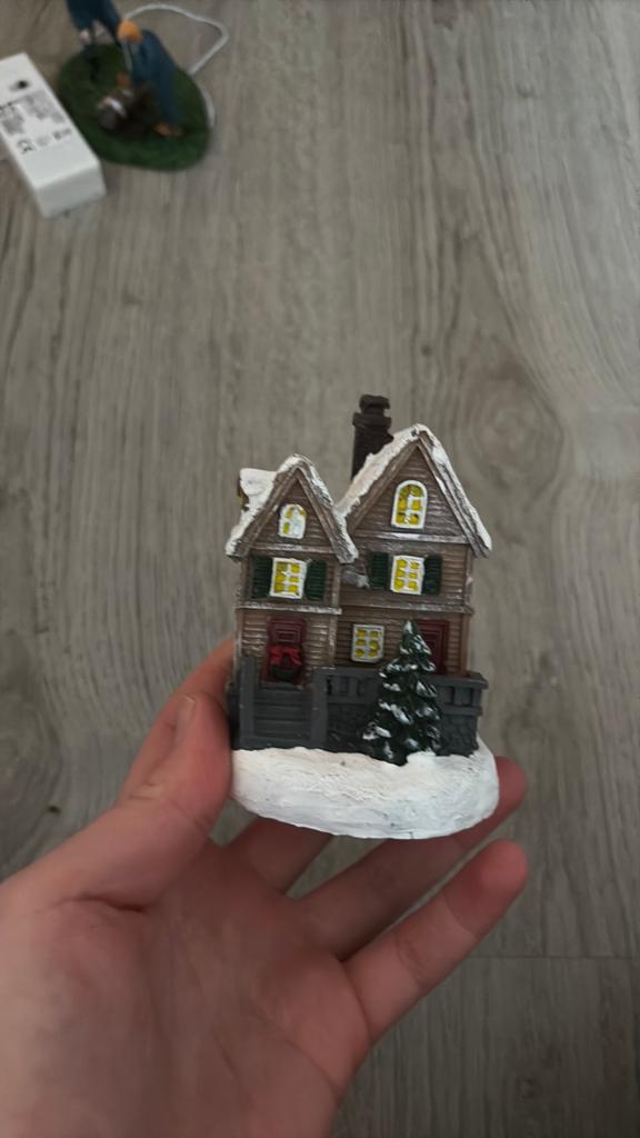 Kerst dorp huisje met licht., Diversen, Kerst, Ophalen of Verzenden, Zo goed als nieuw