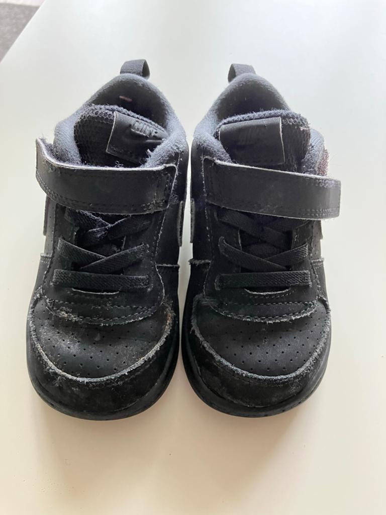 Nike sportschoenen maat 23.5, Kinderen en Baby's, Babykleding | Schoentjes en Sokjes, Ophalen of Verzenden, Gebruikt, Jongetje of Meisje